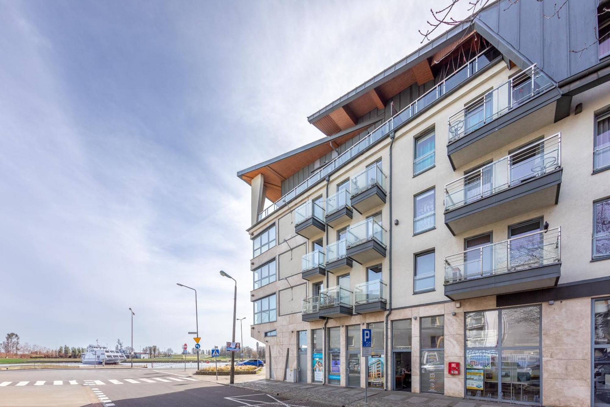 Ambria Apartments Centrum Swinoujscie Ngoại thất bức ảnh